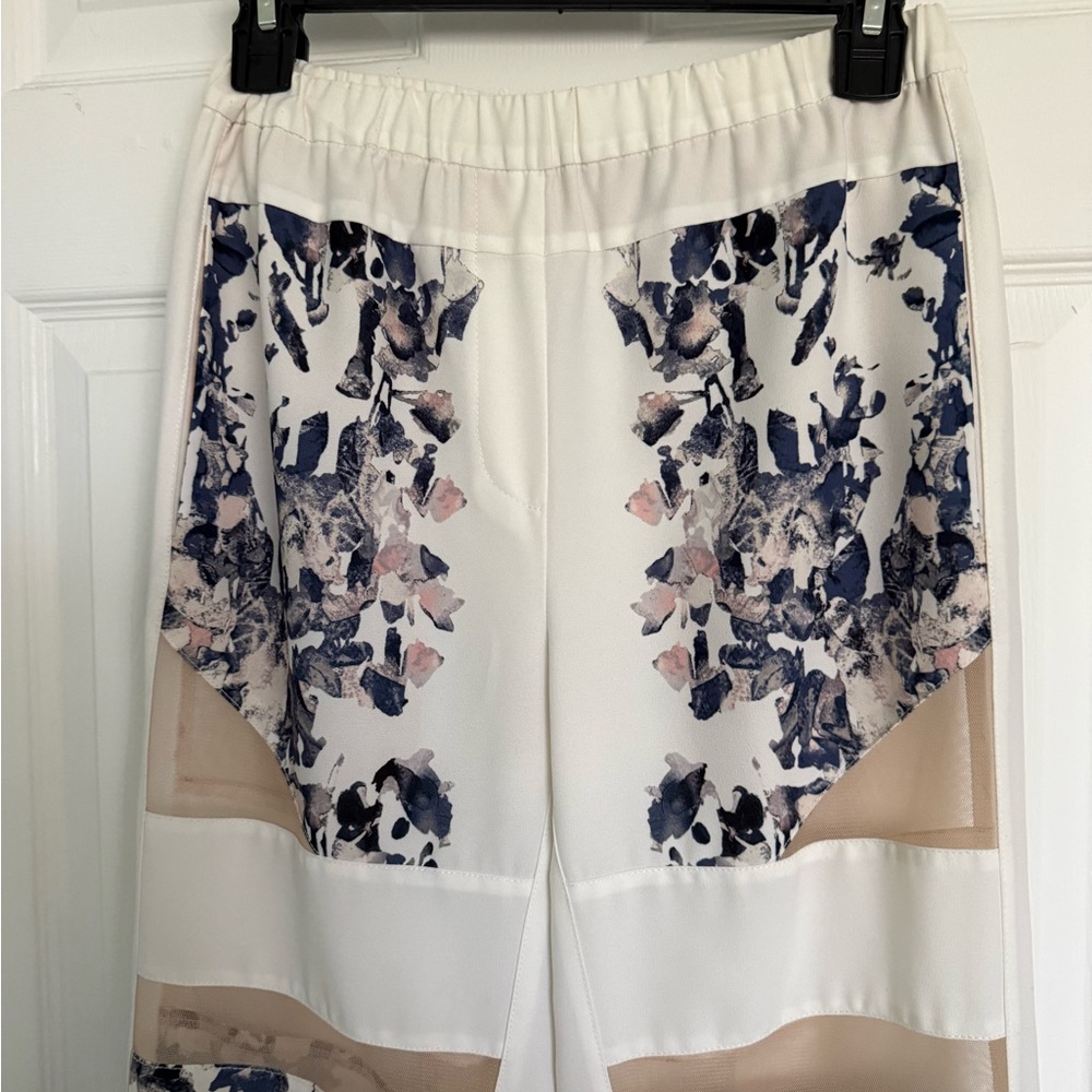 BCBGMAXAZRIA RUNWAY THE
GABRIEL PANTS
Size XXSmall - Picture 10 of 15